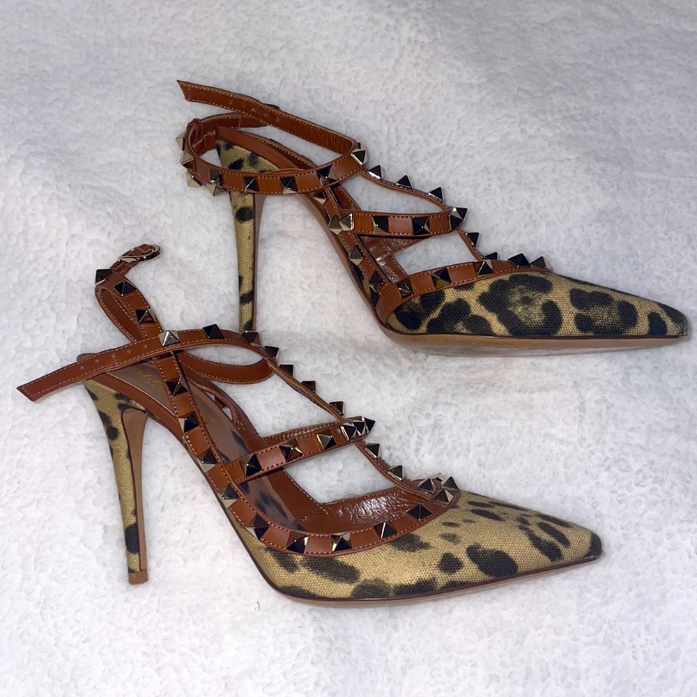Valentino cheetah print heels size 8.5